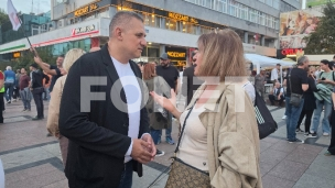 Hitno isplatiti zarade